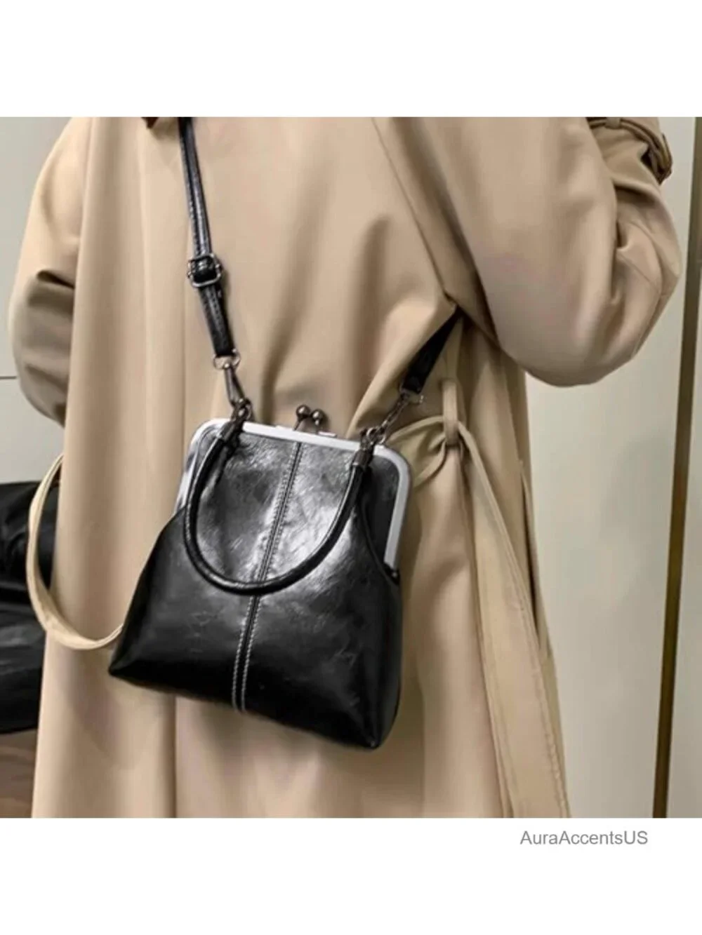 Vintage Kiss Lock Crossbody Purse Faux Leather Small Structured Bag